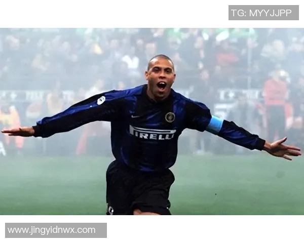 足球历史上的大四喜传奇球星是谁？他如何书写自己的辉煌篇章